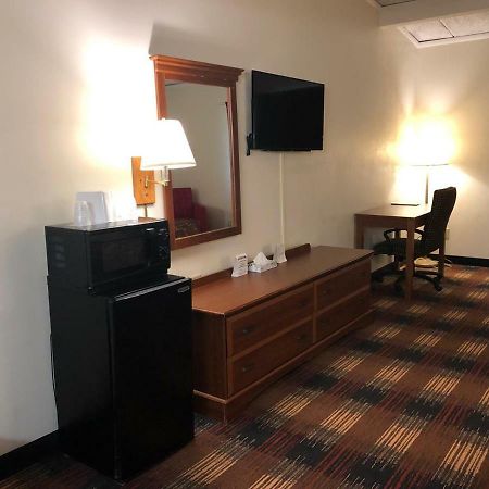 Red Carpet Inn Syracuse Airport North Syracuse Eksteriør bilde