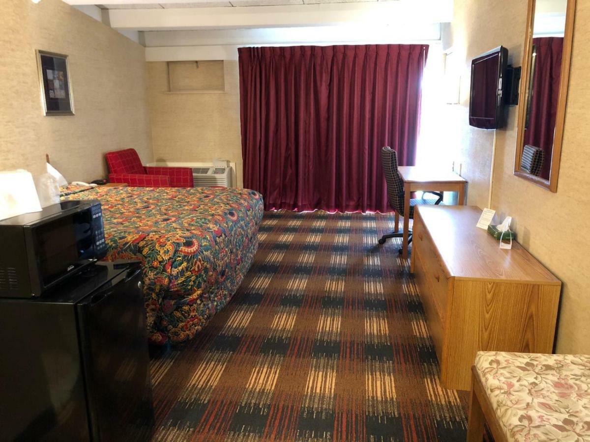 Red Carpet Inn Syracuse Airport North Syracuse Eksteriør bilde