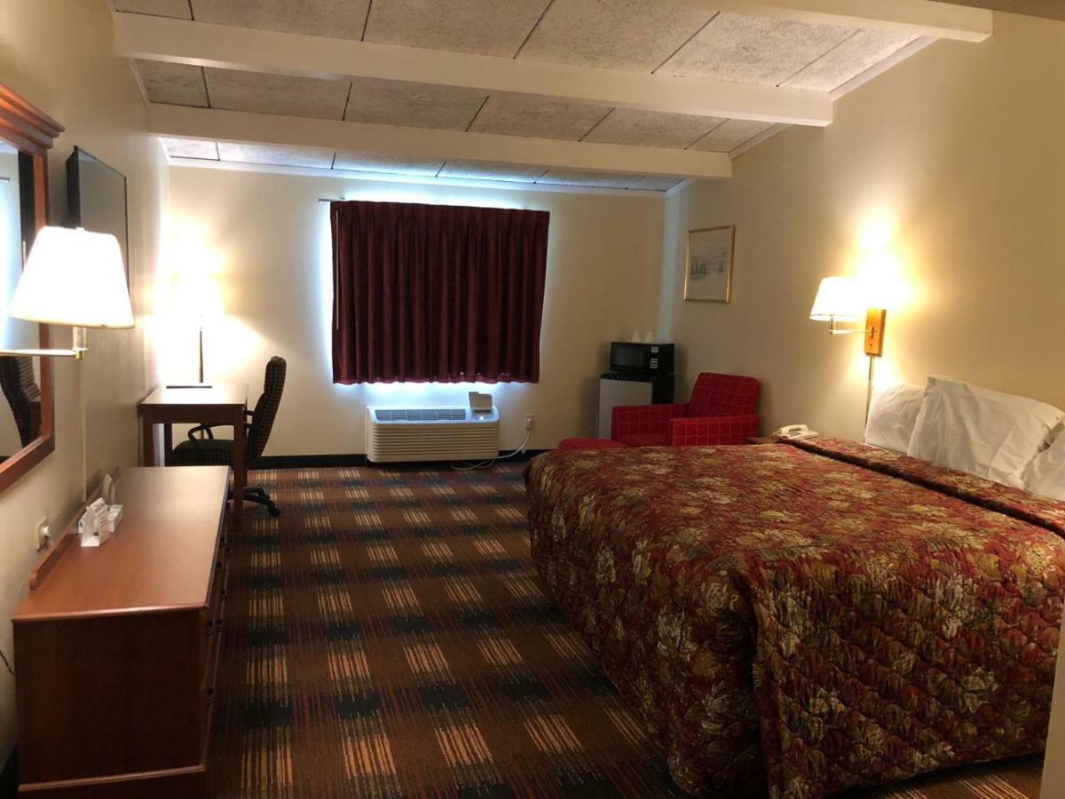 Red Carpet Inn Syracuse Airport North Syracuse Eksteriør bilde
